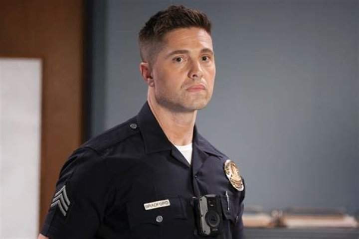 Eric Winter Twin? Facts & FAQs About "The Rookie" Star!