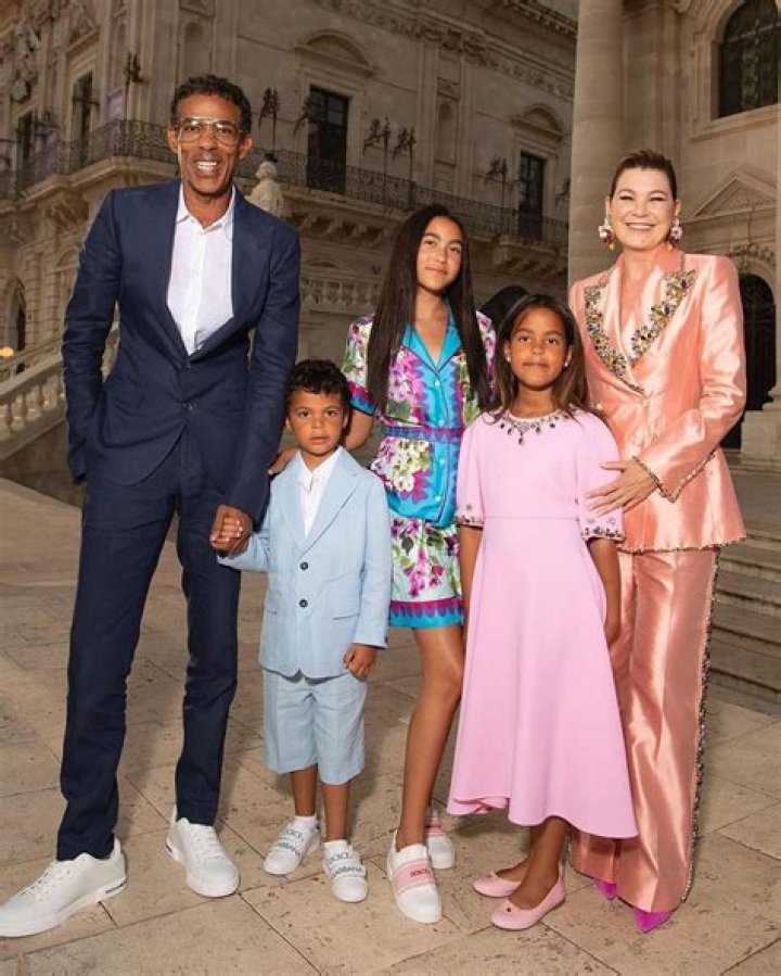 Who is Ellen Pompeo's Sister? Exploring the Grey's Anatomy Star's Family Life